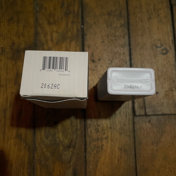 NIB!! LAST ONE!! DRUNK ELEPHANT D-BRONZI BRONZING DROPS (FULL SIZE) - Picture 2 of 7